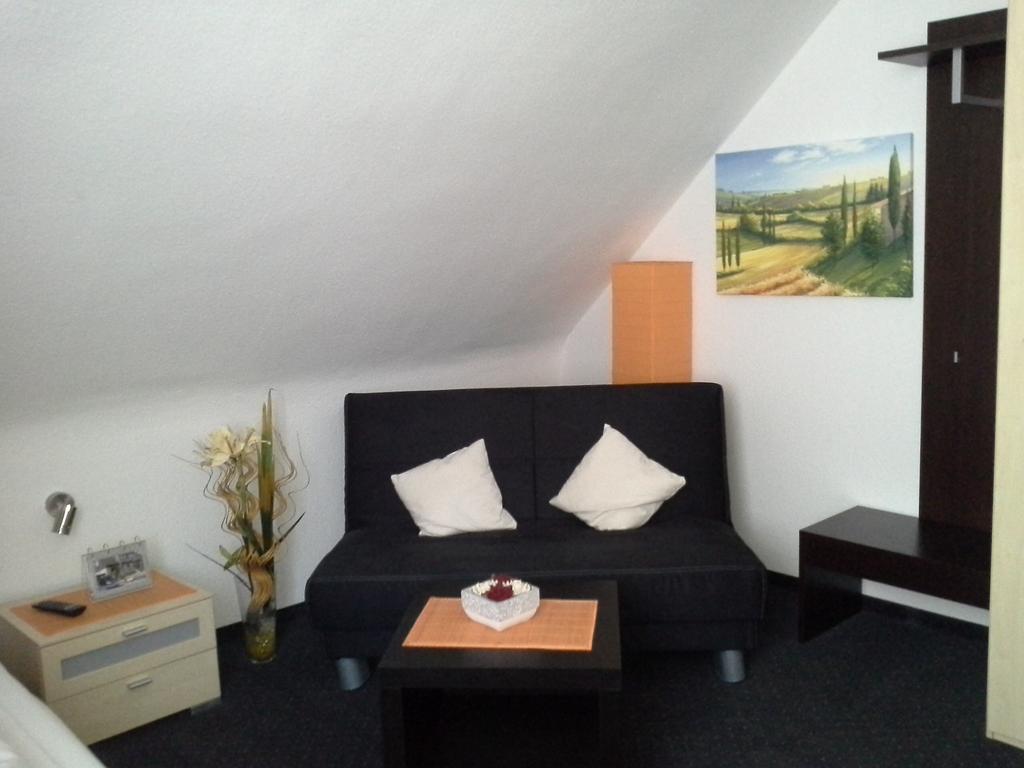 Hotel Haus Mariandl Düsseldorf Zimmer foto